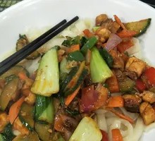 Braised Chicken Noodles