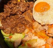 Black Pork Belly Stone Pot Bibimbap