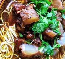 Braised Beef Tendon Noodles