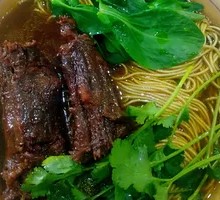 Braised Beef Tail Noodles