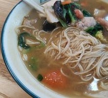 Stir-Fried Two Fresh Noodles