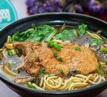 Braised Pork Cutlet Noodles