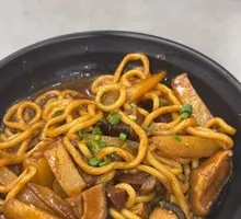 牛肉香菇焖面