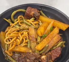 Braised Spare Ribs with Fresh String Beans and Noodles