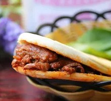 酱汁肉饼