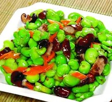 Broad Bean Stir-Fry with Shredded Pork