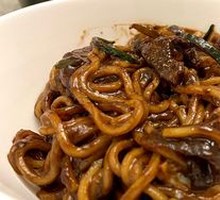 Korean Fried Noodles with Sauce