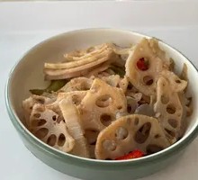 Stir-Fried Lotus Root Slices