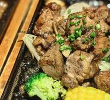 Grilled Beef on Iron Plate