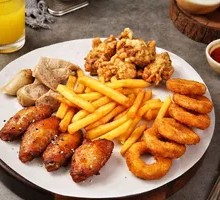 Four-Grid Snack Platter