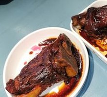 Hand-grab Sauce Pork Trotters