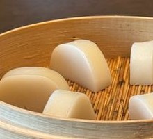 Home-style Braised East Sea Pomfret with Taizhou Hand-pounded Rice Cakes