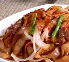Beef Stir-Fried Rice Noodles