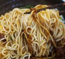 Special Dry Tossed Pea and Pork