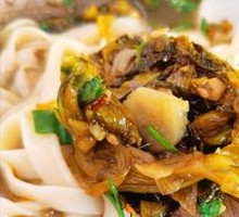 Sour Cabbage Beef Noodles