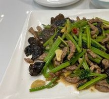 Stir-Fried Beef with Yellow Onion