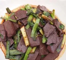 Sheep Blood Stir-fried with Garlic
