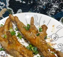 Braised and Roasted Chicken Feet