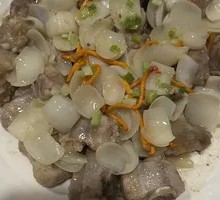 Fresh Cordyceps Flower, Lily, and Steamed Pork Ribs