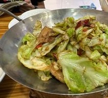 Spicy Pot-Braised Cabbage