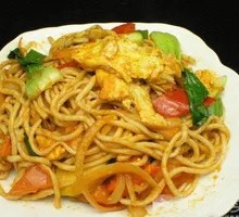 Tomato and Egg Fried Noodles