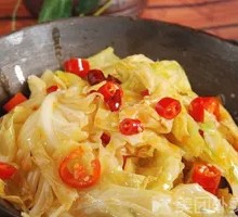 Spicy Stir-Fried Cabbage