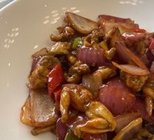 Sauce-Braised Frog Legs