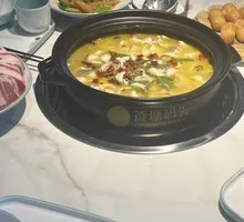 Signature Black Fish