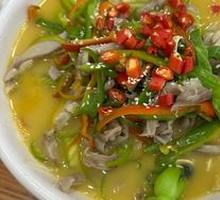 Spicy Stir-fried Pig's Tripe