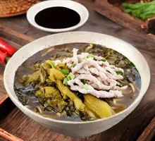 Sour Cabbage and Pork Noodles