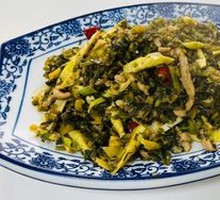 Snow Cabbage and Bamboo Shoots with Shredded Pork