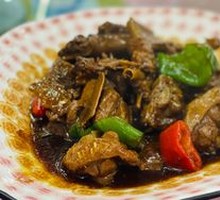 Earthen Pot-Braised Old Goose