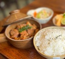 Hainan Pig Trotter Rice