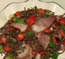 Fried Dried Beans with Preserved Pork