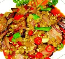 Preserved Pork with Sour Beans