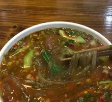 Sour Spicy Rice Noodles with Intestines