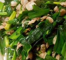 Clam and Chives Stir-fry