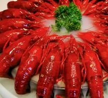 Rose-Infused Steamed Shrimp