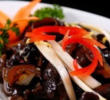 Cold-mixed black fungus