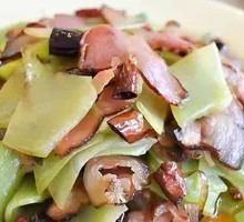 Stir-fried Lettuce with Preserved Pork
