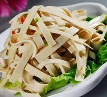 Leek Tofu Skin Stir-fry