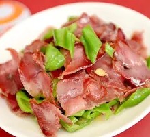 Green Pepper Stir-fried with Preserved Pork