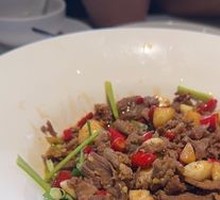 Stir-Fried Beef with Yellow Onion