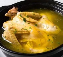Clay Pot Old Chicken Soup