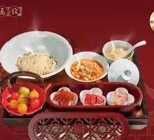 Crab and Shrimp Noodles