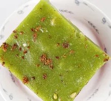 Mint-Flavored Lard Rice Cake