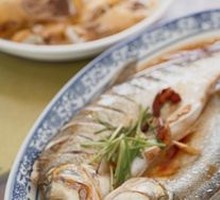 Steamed White Fish with Special Flavor