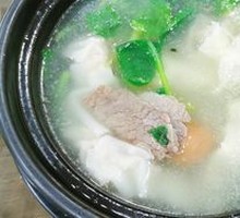Braised Pork Dumplings in Clay Pot