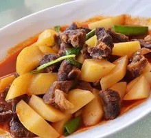 Beef Stewed with Potatoes