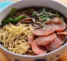 Clear Soup Sausage Noodles